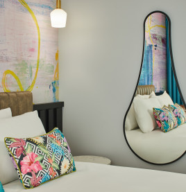 CLASH Bar & Restaurant