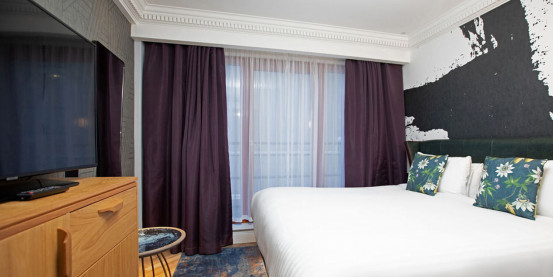 Spacious London Holborn Bedroom