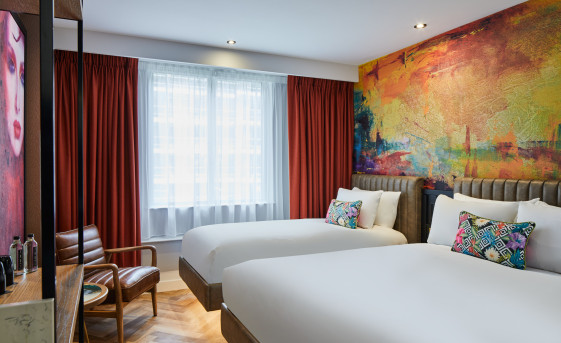 Superior Star with Queen bed & Single Bed