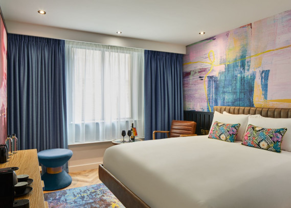 Superior Star with King Bed